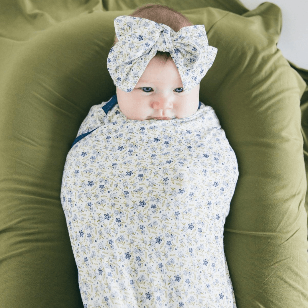 Swaddle in Ditzy Daisy – Coconut Pops